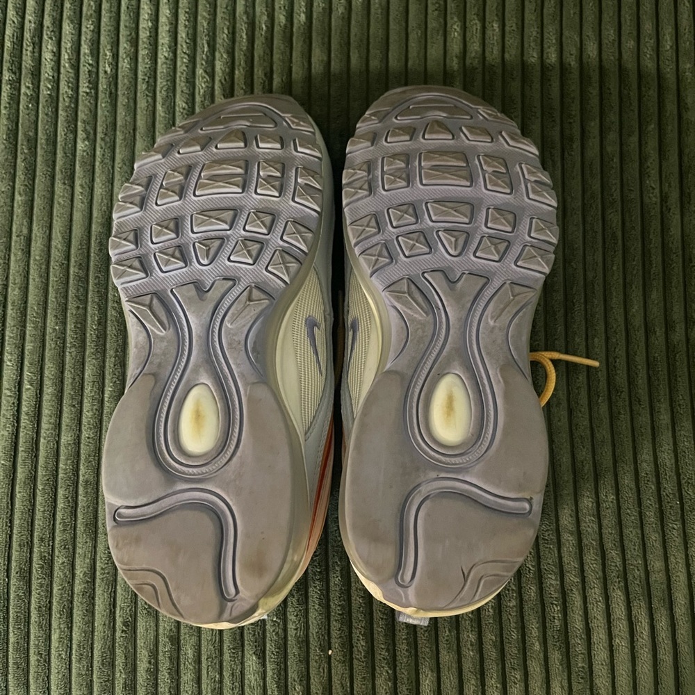 Nike AirMax 97 shoes - Picture 7 of 8